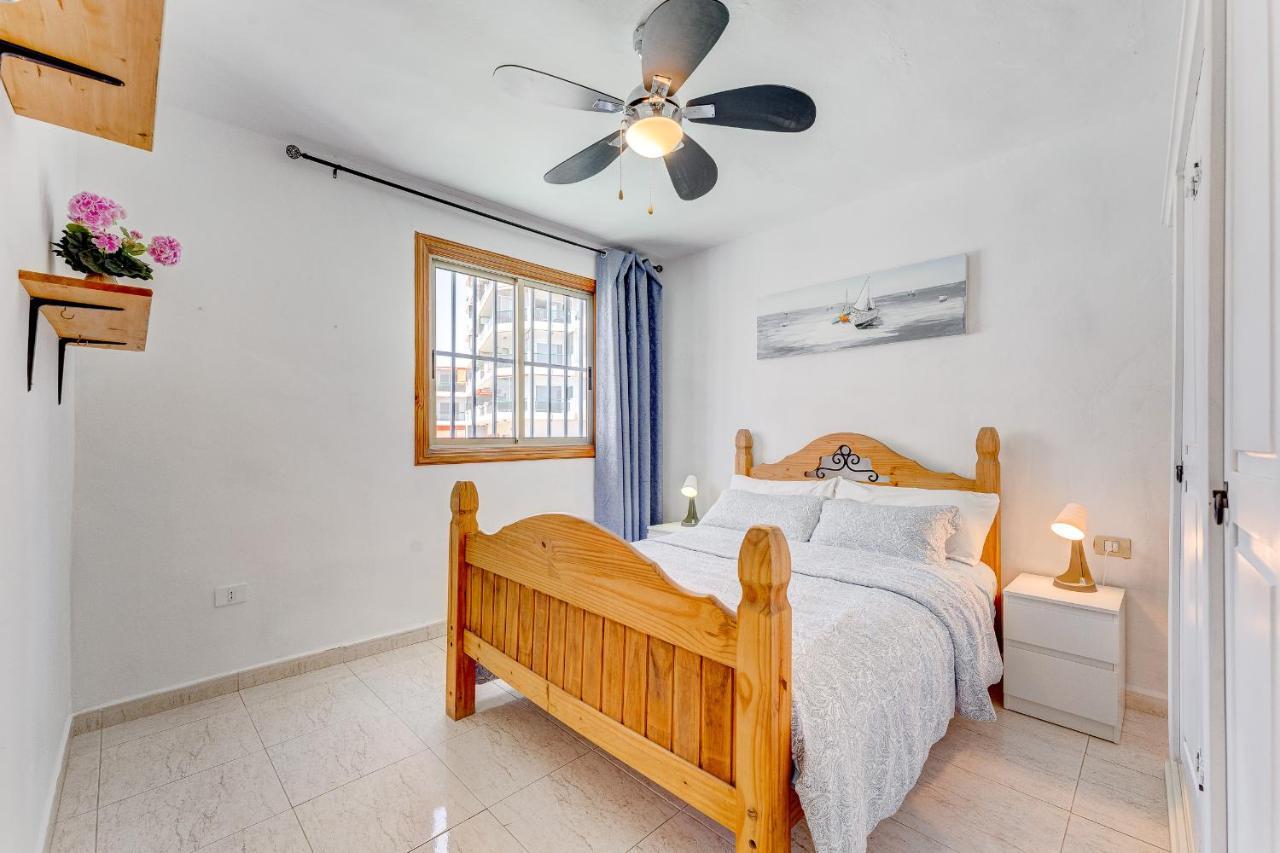 Front Ocean Aircon Cristianos Unique Apartment